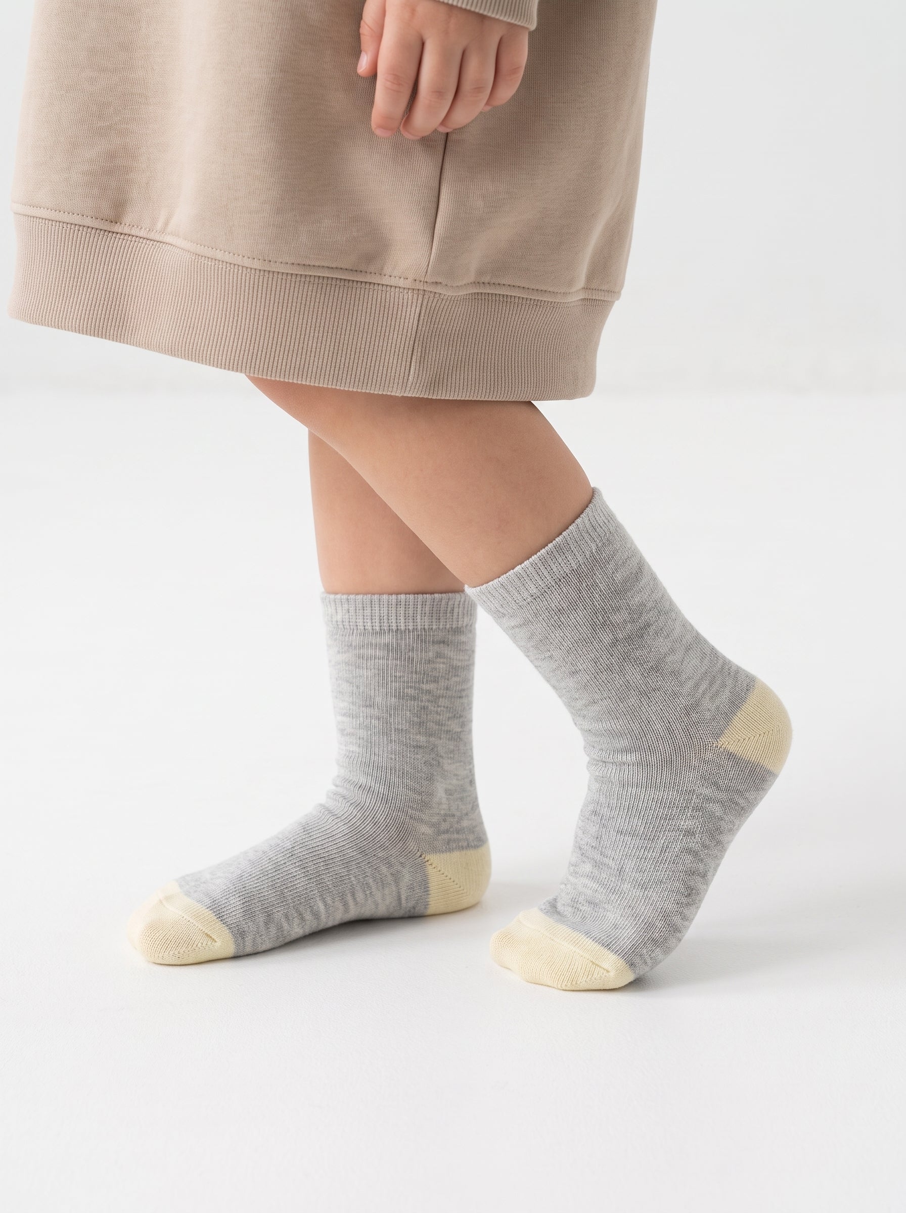 2-PACK of Girls Mid-Calf heart plain Cotton Socks - Grey