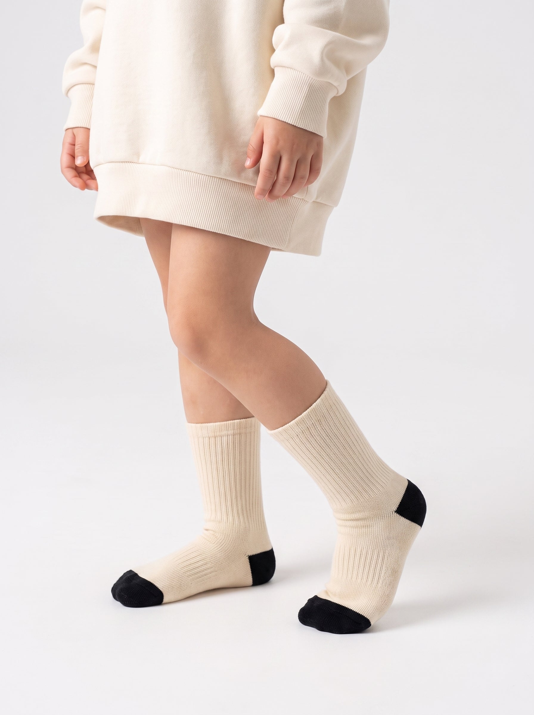 2-PACK of Girls Mid-Calf heart black and Offwhite Cotton Socks- Offwhite/Black